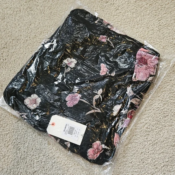 Billabong Desi Kimono Maxi Dress V Neck Button Front Floral Print Black Med NWT - Picture 5 of 16